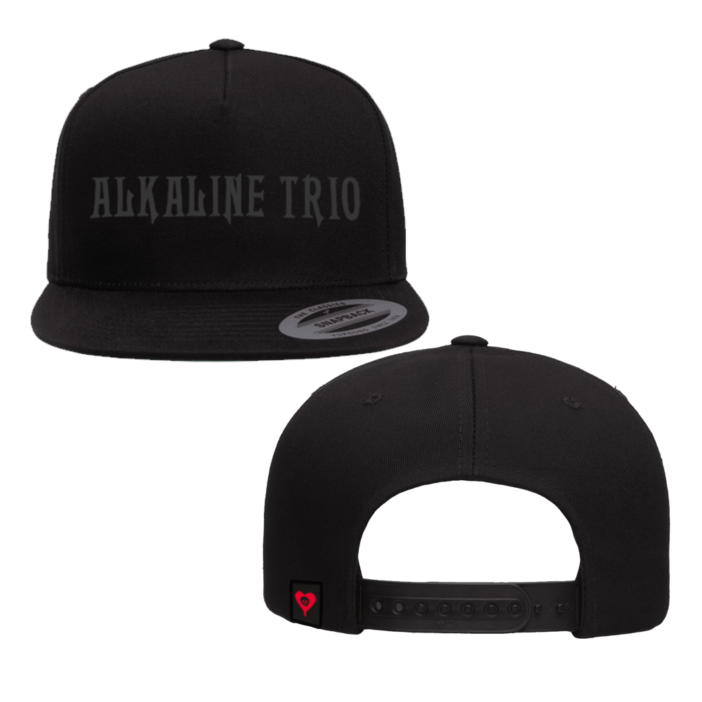 Logo Embroidered Tag Snapback (Black)